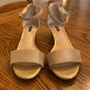 Alex Marie gold dressy sandals with ankle strap size 8